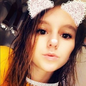 Meet your Posher, Abi